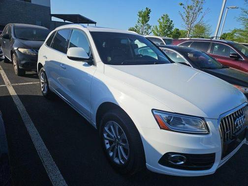 Glacier White 2016 Audi Q5 2.0T Premium Plus