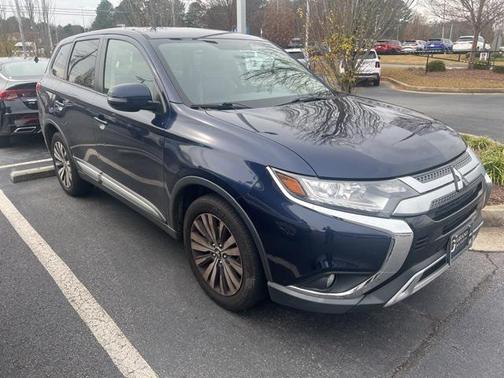 2019 Mitsubishi Outlander SE