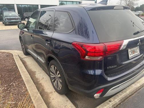 2019 Mitsubishi Outlander SE