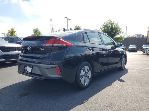 2018 Hyundai IONIQ Hybrid Blue