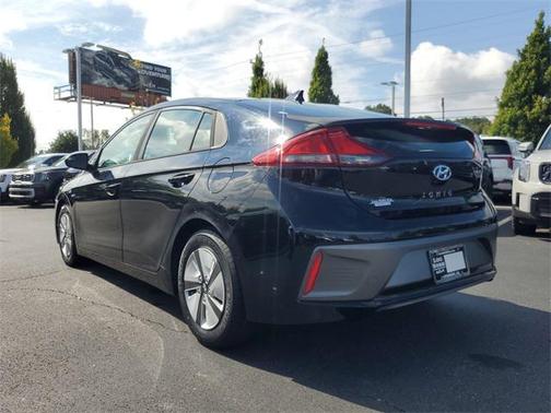 2018 Hyundai IONIQ Hybrid Blue