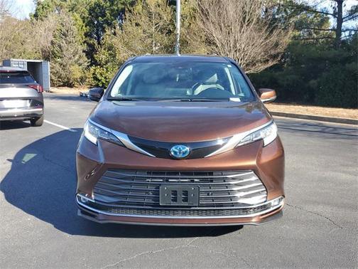 2022 Toyota Sienna Limited