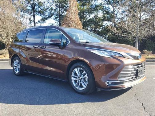 2022 Toyota Sienna Limited