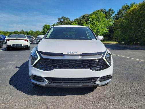 Glacial White Pearl 2025 Kia Sportage EX