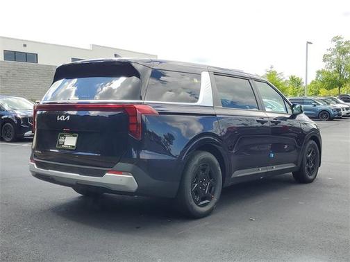 2025 Kia Carnival LXS