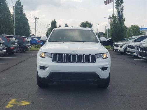 2020 Jeep Grand Cherokee Laredo
