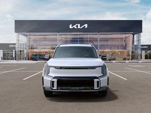 Glacial White Pearl 2026 Kia EV9 GT-Line