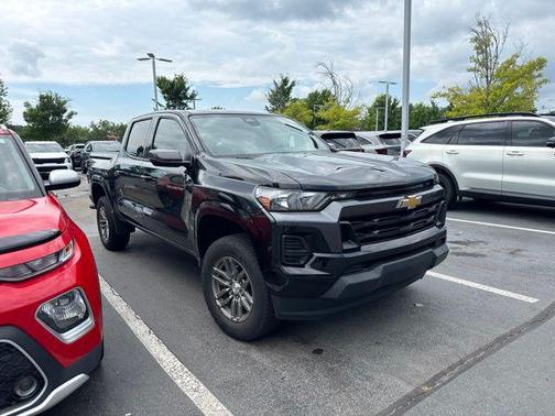 Black 2023 Chevrolet Colorado LT