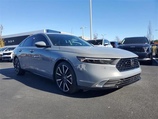 2023 Honda Accord Hybrid Touring