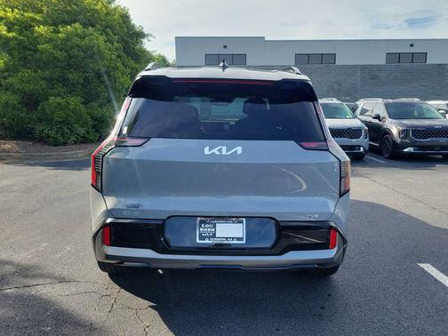 Wolf Gray/Ebony Black Roof 2026 Kia EV9 GT-Line