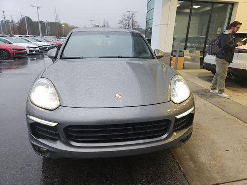 2016 Porsche Cayenne Cayenne