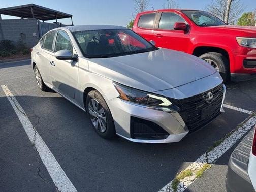 Brilliant Silver Metallic 2023 Nissan Altima 2.5 S