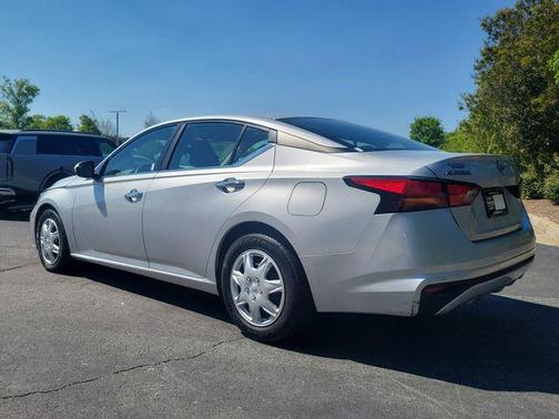 Brilliant Silver Metallic 2023 Nissan Altima 2.5 S