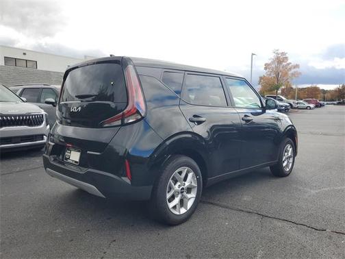2025 Kia Soul LX
