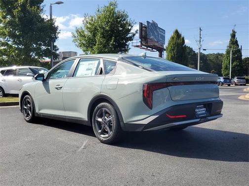 2025 Kia K4 LXS