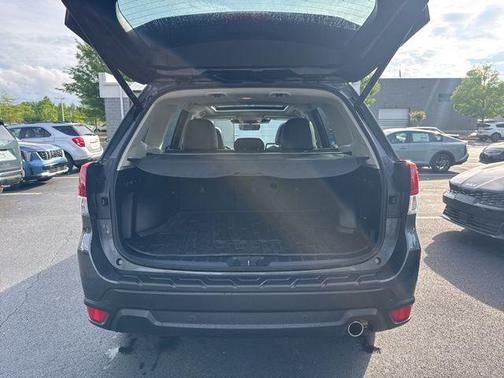 Magnetite Gray Metallic 2023 Subaru Forester Limited