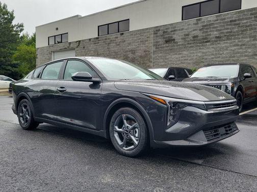Interstellar Gray 2026 Kia K4 LXS