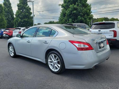 Brilliant Silver Metallic 2011 Nissan Maxima S