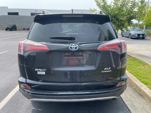 2017 Toyota RAV4 Hybrid XLE