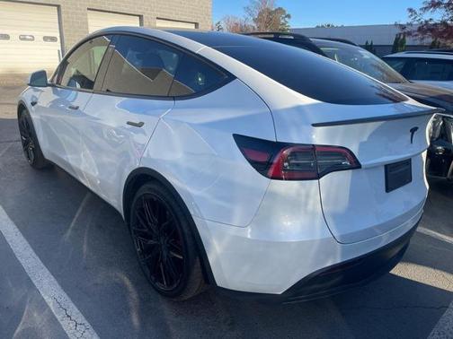 2024 Tesla Model Y Performance