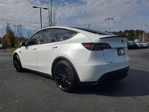 2024 Tesla Model Y Performance