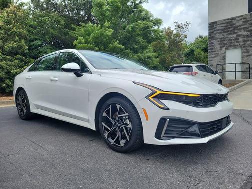 Snow White Pearl 2025 Kia K5 EX