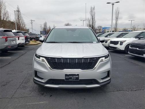 2023 Kia Carnival LX