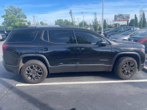 2020 GMC Acadia SLT