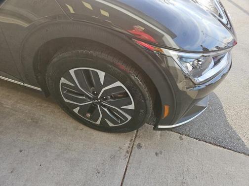 2022 Kia EV6 Light