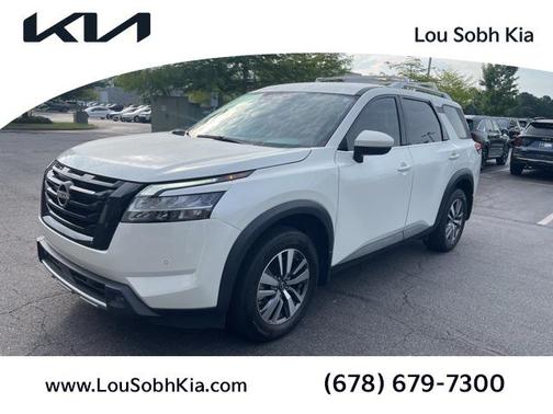 2023 Nissan Pathfinder SL