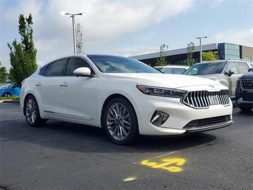 2020 Kia Cadenza Limited