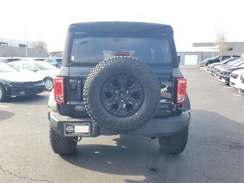 2021 Ford Bronco Base