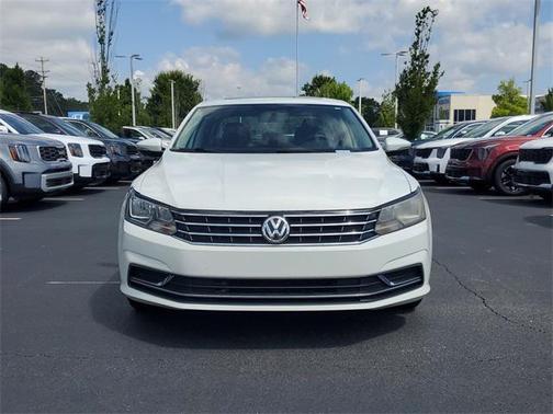 2016 Volkswagen Passat 1.8T SE w/Technology