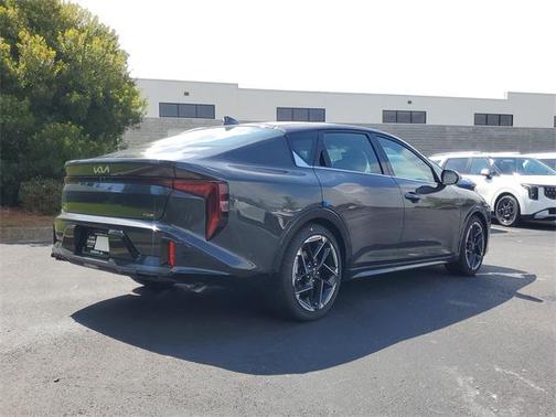 2025 Kia K4 GT-Line