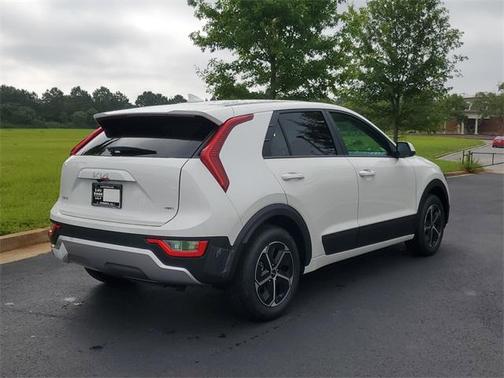 2025 Kia Niro LX