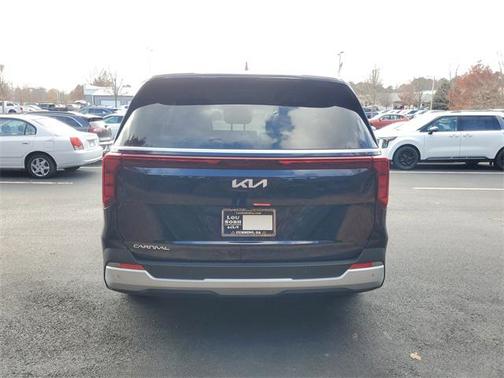 2026 Kia Carnival LX