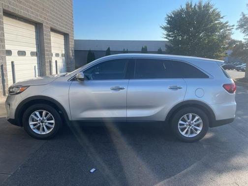 2019 Kia Sorento L