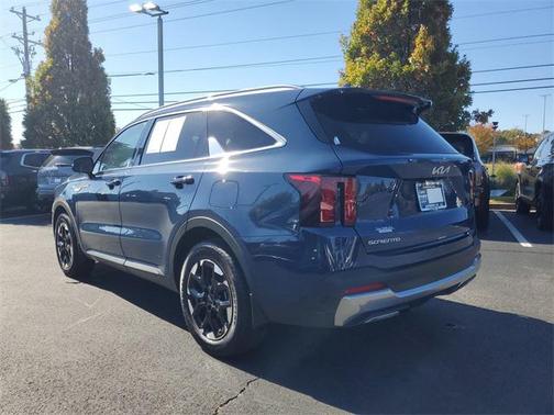 2025 Kia Sorento S