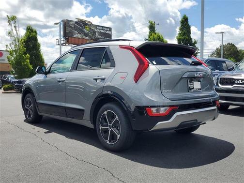 2025 Kia Niro SX