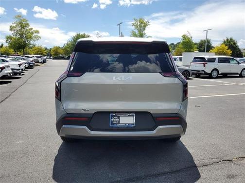 2026 Kia EV9 Light Long Range