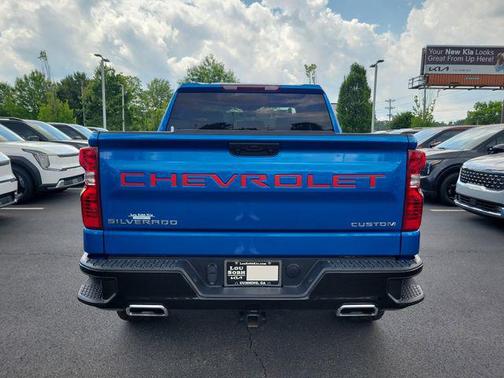 Glacier Blue Metallic 2022 Chevrolet Silverado 1500 Custom Trail Boss