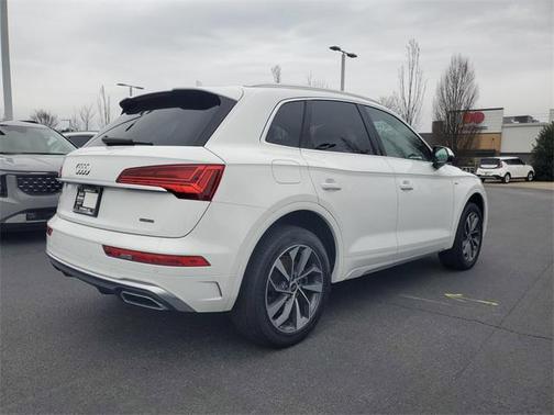 2023 Audi Q5 45 S line Premium