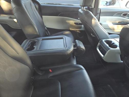 2022 Kia Carnival LXS