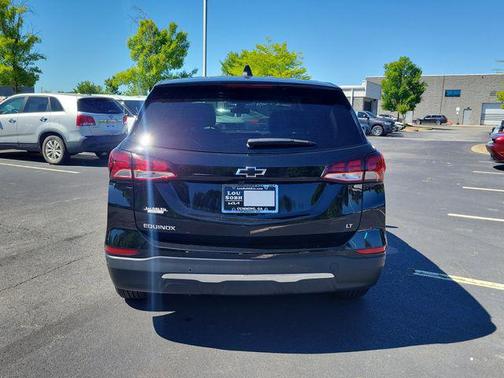 Mosaic Black Metallic 2022 Chevrolet Equinox 1LT