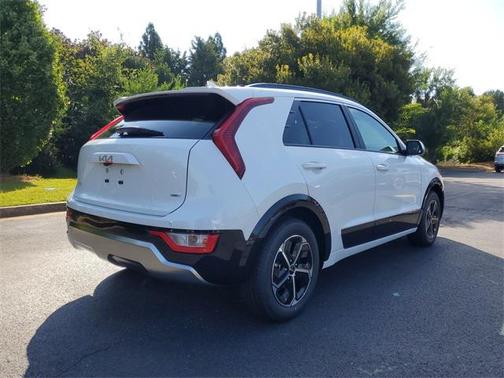 2025 Kia Niro SX