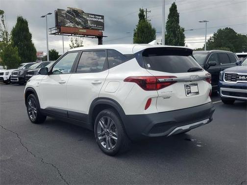 2023 Kia Seltos LX