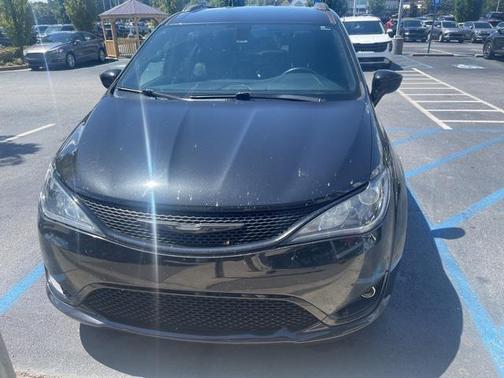 2018 Chrysler Pacifica Touring-L
