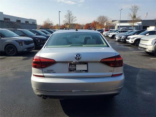 2017 Volkswagen Passat SEL Premium