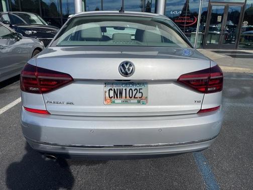 2017 Volkswagen Passat SEL Premium