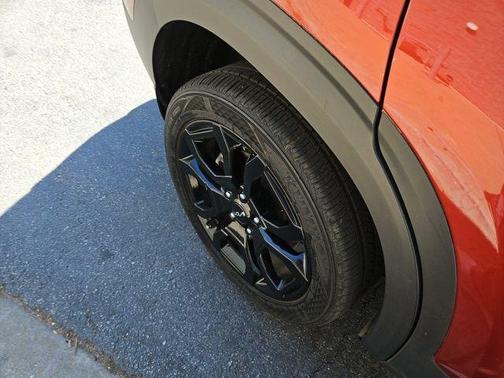 Mars Orange 2024 Kia Seltos X-Line